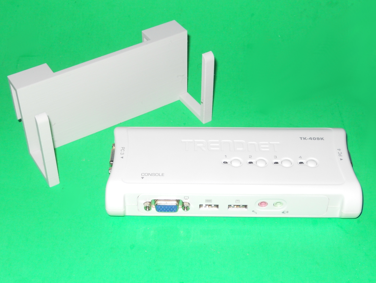TRENDnet TK-409K KVM Holder for Ikea Ivar